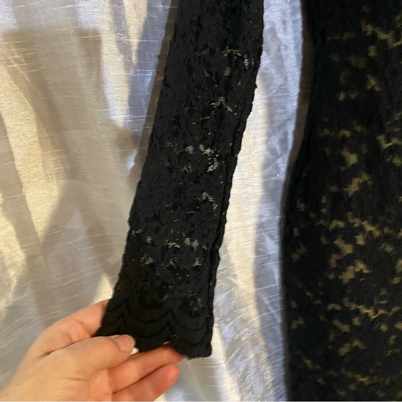 Black stretch lace dress, body lined beige fabric, NWT, SZ S long sleeved - Picture 4 of 9